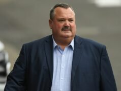 La leyenda del fútbol Darryl Brohman llevó con orgullo a su hija al altar hace unos días: ahora tiene cáncer