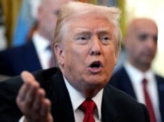 Trump anuncia que pagará un dividendo arancelario de 2.000 dólares a todos excepto a las «personas con altos ingresos»