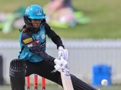 Jemimah Rodrigues cae por 15 bolas 11 durante el partido WBBL Brisbane Heat vs Perth Scorchers