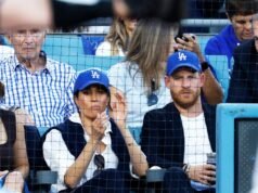 El príncipe Harry se disculpa con Canadá por usar gorra de los Dodgers durante la Serie Mundial