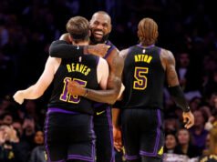 LeBron James nos recuerda que sigue siendo una fuerza fantástica al principio de la temporada y que agregará valor a sus compañeros a lo largo del camino.