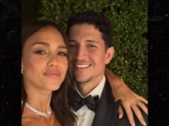 Jessica Alba y Danny Ramirez comparten dulces selfies durante una noche elegante