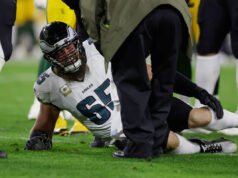 All-Pro Eagles T Lane Johnson regresa tarde contra los Packers después de salir con una lesión en el tobillo en el carrito