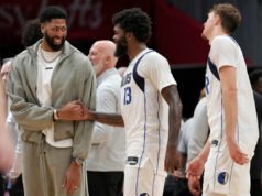 La estrella de los Mavericks, Anthony Davis, se perderá al menos entre 7 y 10 días más como precaución por una distensión en la pantorrilla