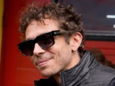 Valentino Rossi todavía está desesperado por competir en hipercoches del WEC, pero BMW aún no le ha dado luz verde