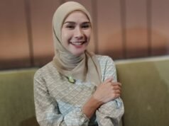 Zaskia Adya Mecca fue regañada por la maestra porque la falda de su hija era demasiado corta