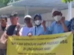 Los residentes de Bandung rechazan los lugares donde se ofrecen comedores nutritivos gratuitos, ¡lo que hace que el ambiente huela mal y esté sucio!