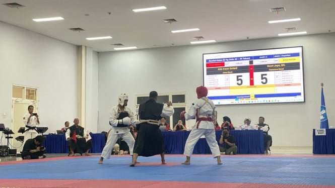 691802c6074dc-kejuaraan-randori-dan-embu-tandoku-veteran-shorinji-kempo-2025-di-gor-unj_665_374.jpeg