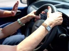 Geely Ambara en Yakarta, la dificultad de conseguir el permiso de conducir en Inglaterra y el coche más vendido en octubre