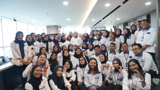 691b2a92a0be4-pnm-menghargai-setiap-detik-perjuangan-karyawannya_665_374.jpg