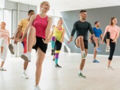 Una serie de beneficios para la salud de Zumba, una forma divertida de mantener tu cuerpo en forma