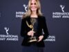 Se revelan los ganadores de los premios Emmy internacionales 2025 y se honra a Dana Walden