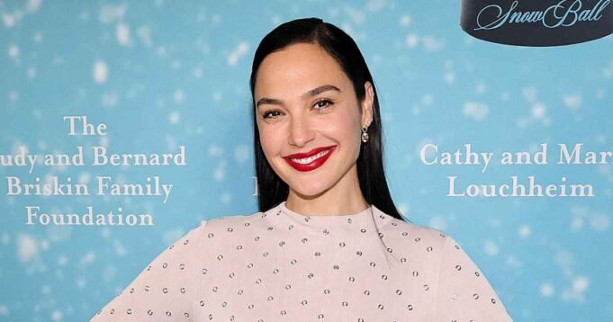 Gal-Gadot-Reveals-If-Shed-Return-For-Evil-Queen-Spinoff.jpg