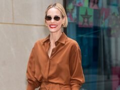 ¿Te gusta el look abotonado de otoño de Leslie Bibb? Compra el doble por $34