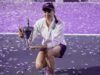 Rybakina vence a la número uno Sabalenka y gana la final de la WTA