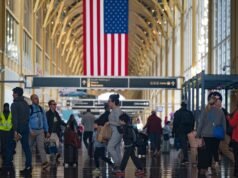 Más de 850 vuelos cancelados en Estados Unidos la madrugada del miércoles, según muestra un rastreador