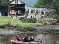 Las familias de los campistas de Camp Mystic y los consejeros que murieron en las inundaciones de Texas presentan una demanda