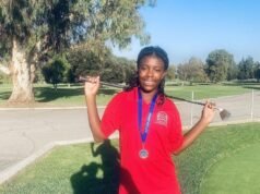 El fenómeno de primer año Layla Phillips gana el título de golf femenino de la City Sección