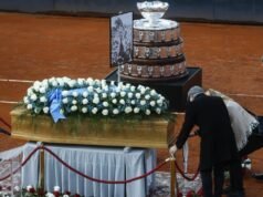 Cientos de personas honran al gran tenista Nicola Pietrangeli en un memorial en Roma