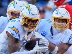 Los Chargers barren a los Chiefs y los eliminan de la contienda por los playoffs