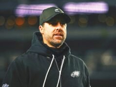 El manager de los Eagles, Kevin Patullo, dice que «se ha cruzado una línea» después del vandalismo en la casa familiar