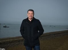 «El West Ham está en un gran problema: no tenemos un plan de cinco años, es un plan de cinco días: el veredicto condenatorio de TONY COTTEE sobre el ‘terrible’ despido de David Moyes, el pésimo reclutamiento y cuándo deberían irse los propietarios