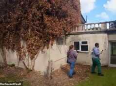 La policía está investigando varias redadas en la mansión abandonada de £5,7 millones de Sir Bruce Forsyth en una finca ultraexclusiva de Surrey.