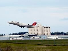 Un avión privado se estrella al despegar en Maine en medio del caos en los viajes provocado por la tormenta invernal Fern