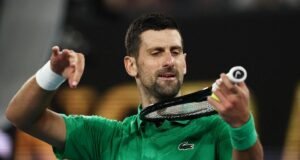 Abierto de Australia 2026: Novak Djokovic en cuartos de final tras la retirada de Mensik