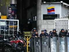 Venezuela ha prometido liberar a los presos políticos, pero sus familias siguen esperando