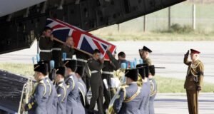 Trump elogia a las tropas británicas tras la reacción violenta por los comentarios de la OTAN en el frente