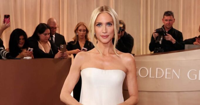 Brittany-Snow-Red-Carpet-Arrival-Golden-Globes-2026.jpg