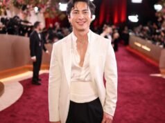 Collar Serpiente de los Globos de Oro de Hudson Williams: Comprar online