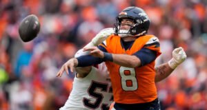 Campeonato de la AFC: los Patriots se ven privados de un touchdown defensivo tras la pérdida de balón de Jarrett Stidham, pero Drake Maye anota uno de todos modos