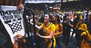 El No. 10 Iowa vence al No. 12 Ohio State, 91-70, para su octava victoria consecutiva