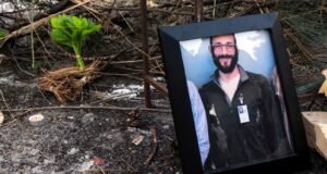 ‘Es falso’: Testigo del tribunal cuestiona el relato del DHS sobre el tiroteo en Minneapolis