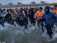 El número de solicitantes de asilo a los que se les permite permanecer en Gran Bretaña aumenta en un tercio