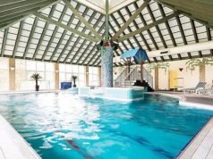 El Ministerio del Interior condena el comportamiento «absolutamente perturbador» de los solicitantes de asilo en un hotel spa después de que fueron vistos «observando a niñas»