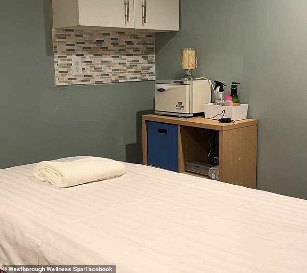 106370525-15557361-Pictured_A_massage_room_inside_the_home_where_customers_were_all-a-6_1771001993715.jpg