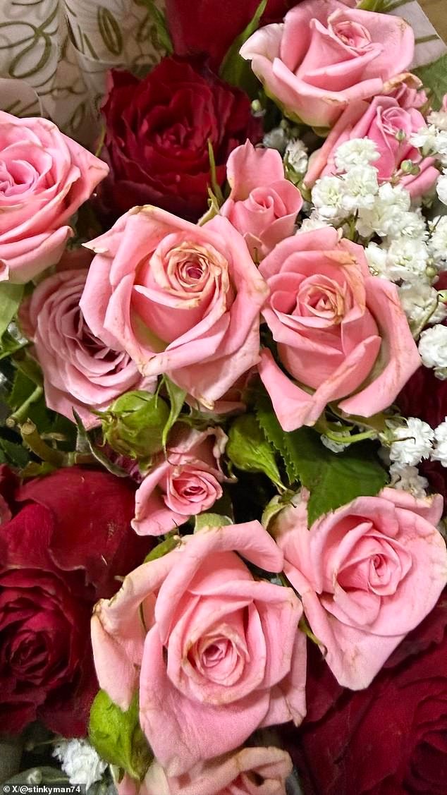 106401247-15561913-One_customer_ordered_a_bouquet_of_pink_roses_from_Moonpig_but_wa-a-6_1771160981252.jpg