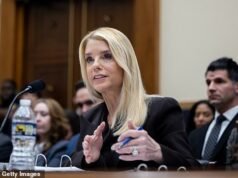 Pam Bondi anuncia que TODOS los archivos de Epstein ya han sido publicados, con cientos de nombres de alto perfil apareciendo… mientras que AG afirma que NADIE se ha salvado para salvarlos de la «vergüenza».