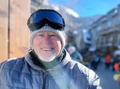 A un maestro que viajó 3 horas para recibir tratamiento contra el cáncer en una ciudad democrática le robaron el auto mientras estaba en el hospital