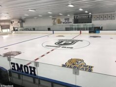 Varias personas baleadas durante un partido de hockey en una escuela secundaria de Rhode Island