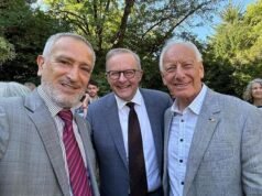 Una camiseta atrevida DEMUESTRA que Anthony Albanese y Tony Burke tienen vínculos con el médico australiano Jamal Rifi, que ayuda a las novias de ISIS a regresar de Siria