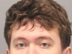 El devastador mensaje de una hermana después de que una perfecta familia suburbana se destroza cuando un hermano maníaco de 21 años le dispara a su hermano mayor en la CARA con una ballesta sobre una casa de 700.000 dólares.