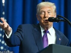 Trump lanza un nuevo ultimátum de 10 días a Irán sobre un acuerdo de paz o, de lo contrario, desata un infierno de bombardeos