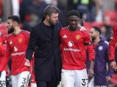 Michael Carrick elogia al «increíble» Kobbie Mainoo: el jefe del Manchester United habla sobre la decisión de traer a un joven del frío tras el exilio de Ruben Amorim