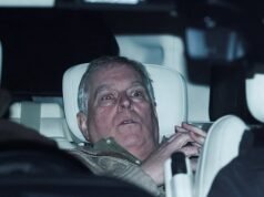 Andrew Mountbatten-Windsor DEBE ser removido de la línea de sucesión real, dice el ministro mientras la policía registra el Royal Lodge por tercer día