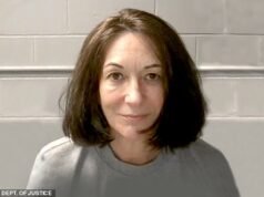 La familia de Ghislaine Maxwell está «asombrada» por el arresto de Andrew y dice que tiene «el derecho a la presunción de inocencia y a un procedimiento justo que nuestra hermana nunca recibió».