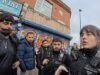 Momento en que un policía defiende la libertad de expresión de un predicador cristiano después de que un grupo de Whitechapel le dijera «Es una zona musulmana»